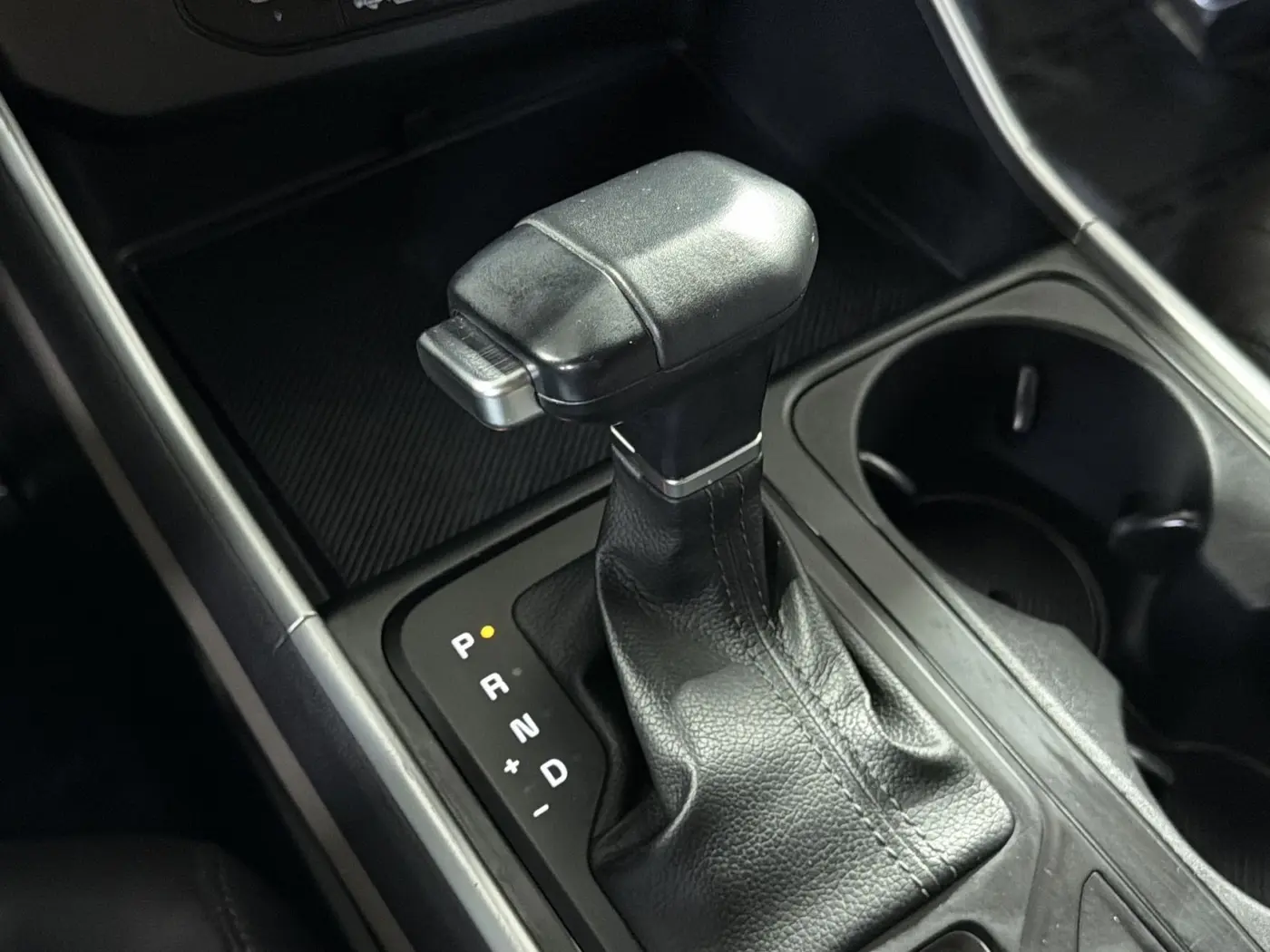 2025 Kia Carnival - $29,000
