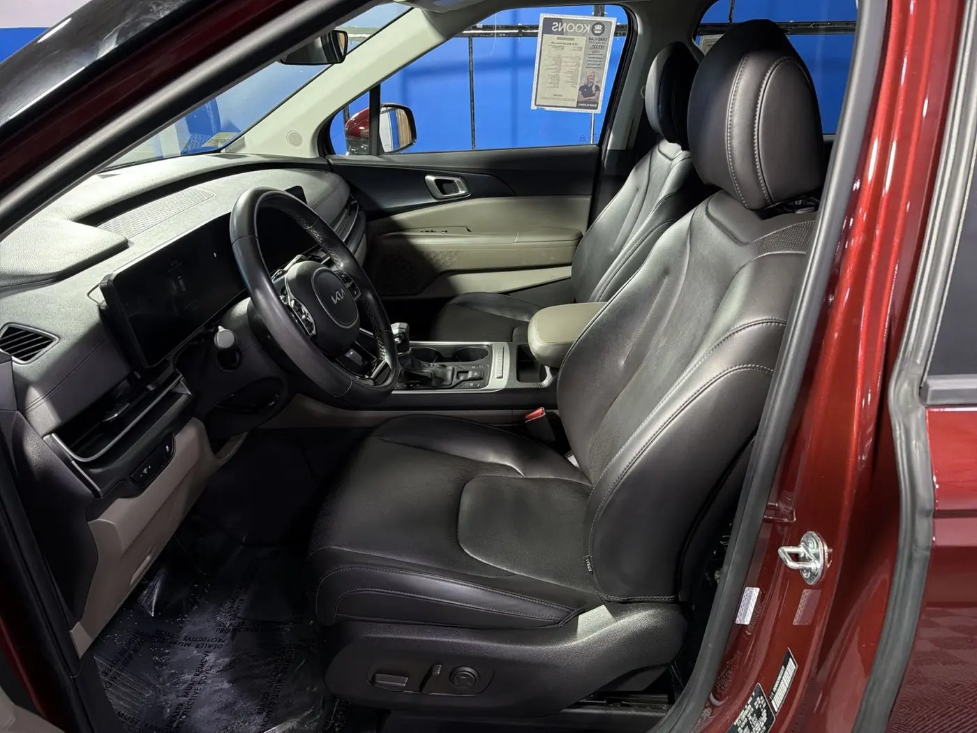 2025 Kia Carnival - $29,000