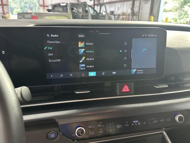 2025 Kia Carnival