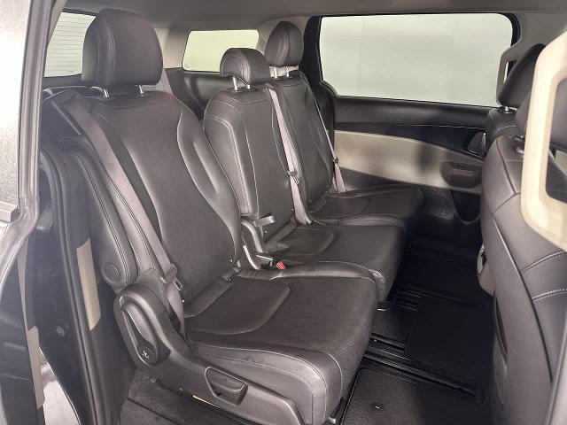 2025 Kia Carnival