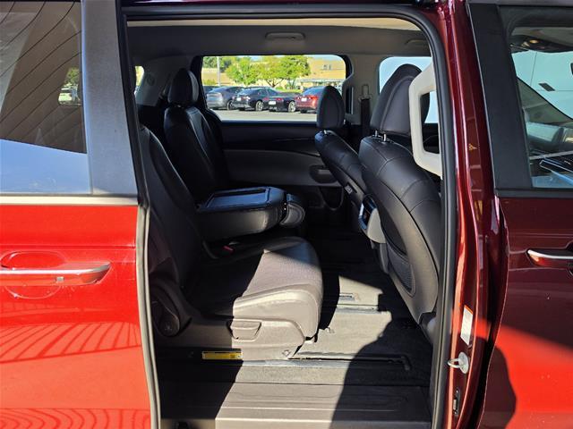 2026 Kia Carnival - $32,990