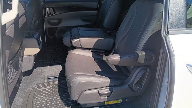 2026 Kia Carnival LX