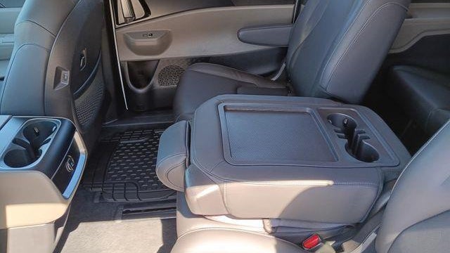 2026 Kia Carnival LX