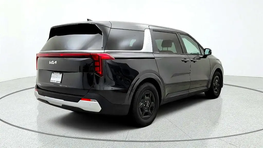 2026 Kia Carnival - $31,095