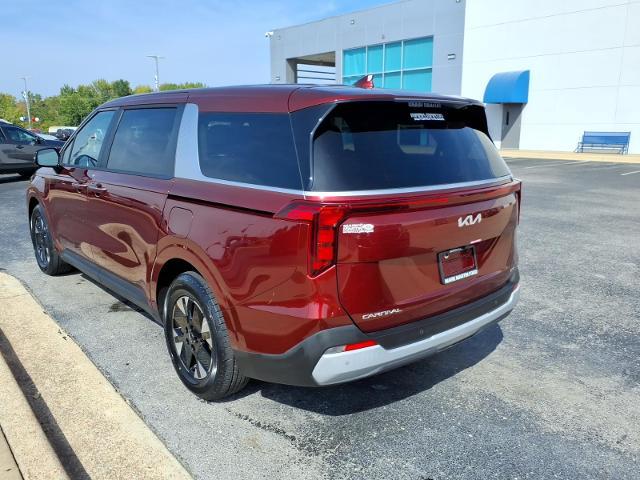 2025 Kia Carnival - $37,500