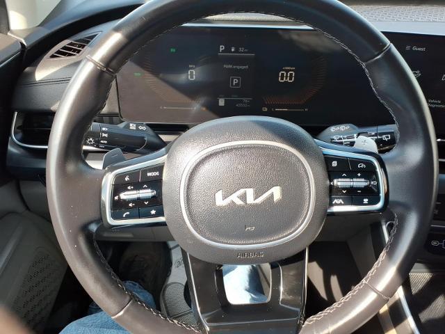 2025 Kia Carnival - $37,500