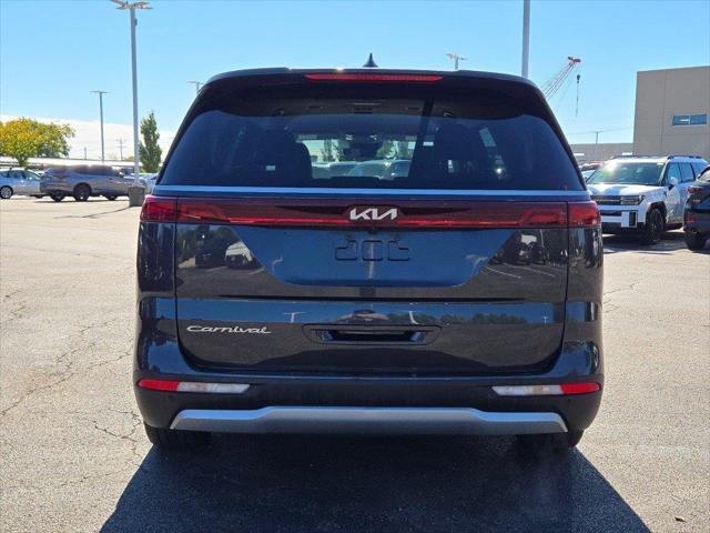 2022 Kia Carnival - $23,998