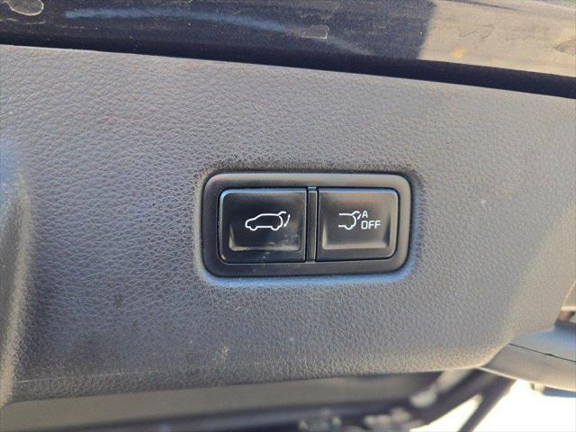 2022 Kia Carnival - $23,998