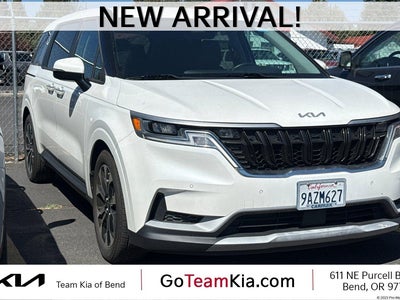 Photo of a 2022 Kia Carnival EX 4DR Mini-Van for sale