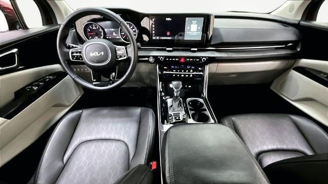 2024 Kia Carnival EX