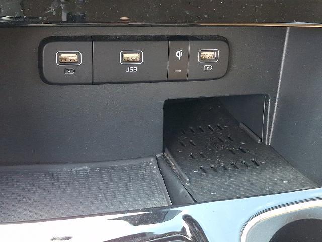 2024 Kia Carnival - $32,895