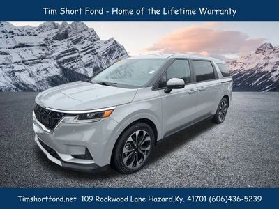 Photo of a 2024 Kia Carnival EX 4DR Mini-Van for sale