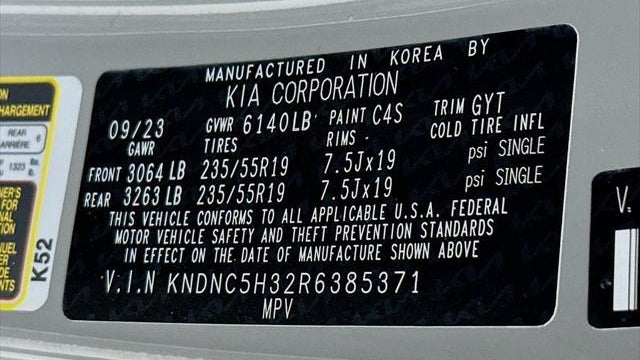 2024 Kia Carnival EX
