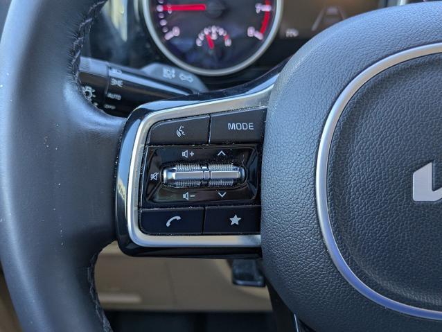 2023 Kia Carnival - $27,796