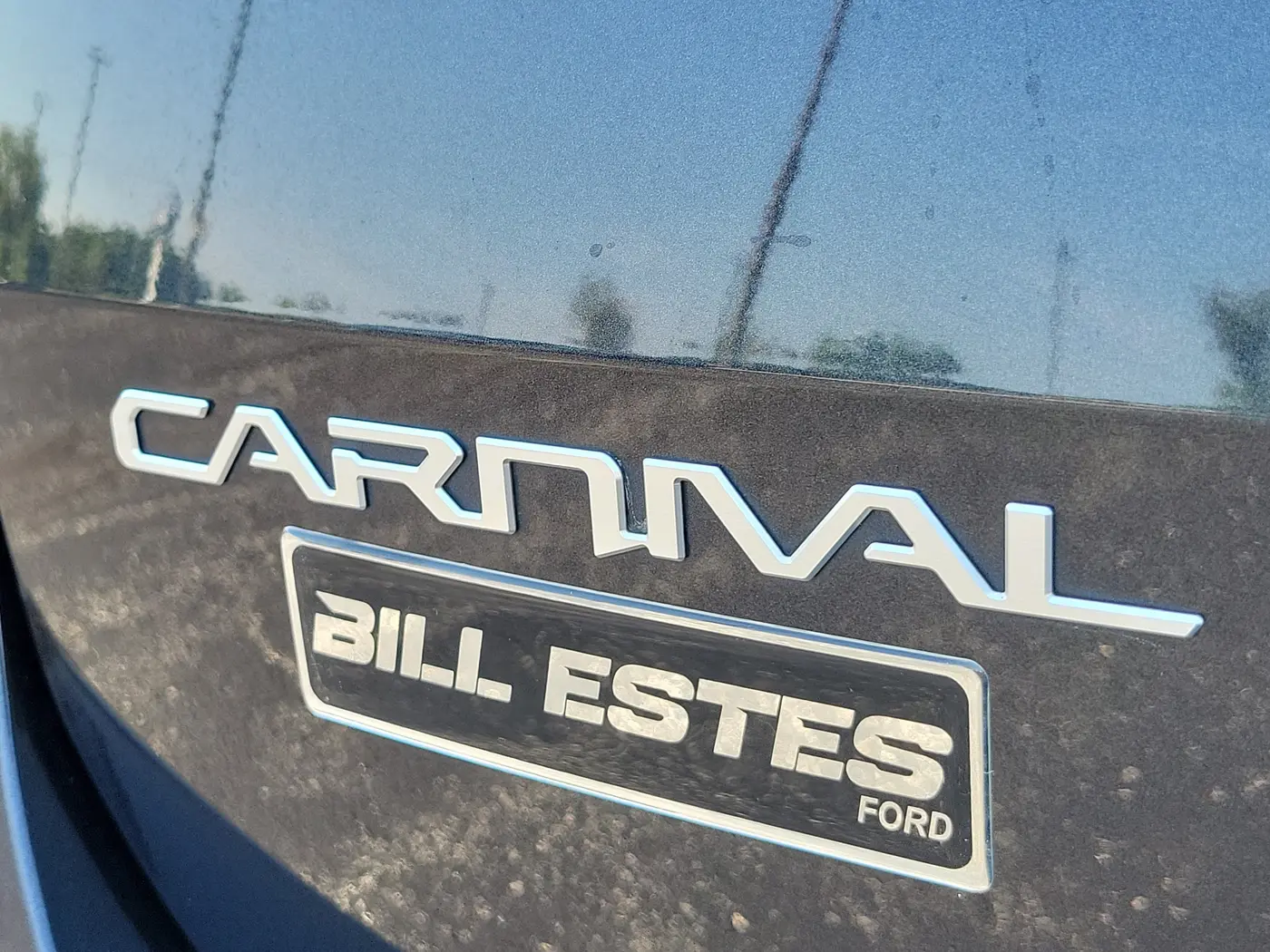 2023 Kia Carnival - $25,685