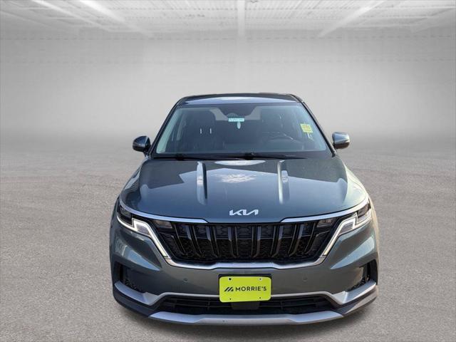 2023 Kia Carnival - $25,995