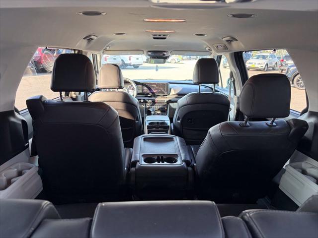 2023 Kia Carnival - $25,995