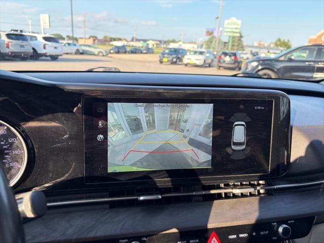 2023 Kia Carnival - $25,995