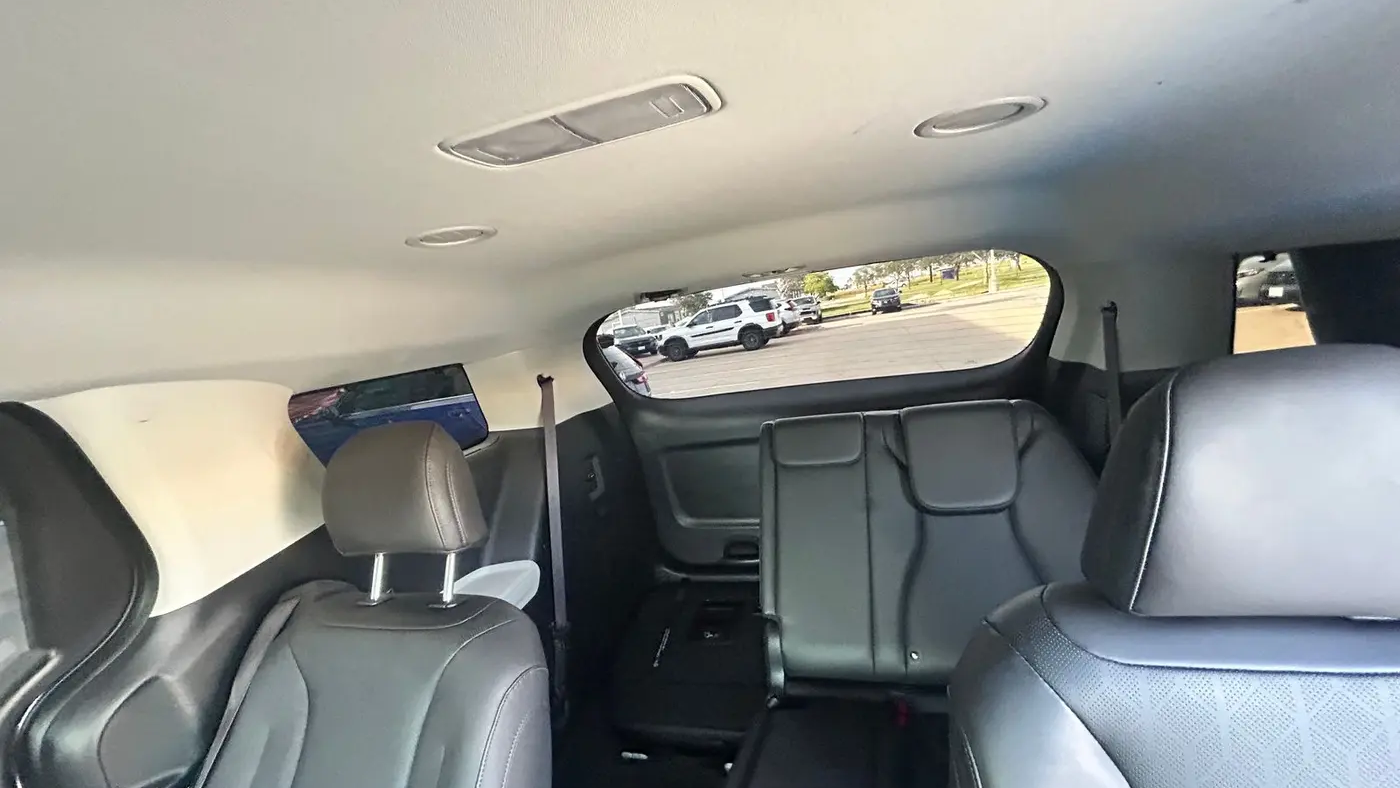 2024 Kia Carnival EX