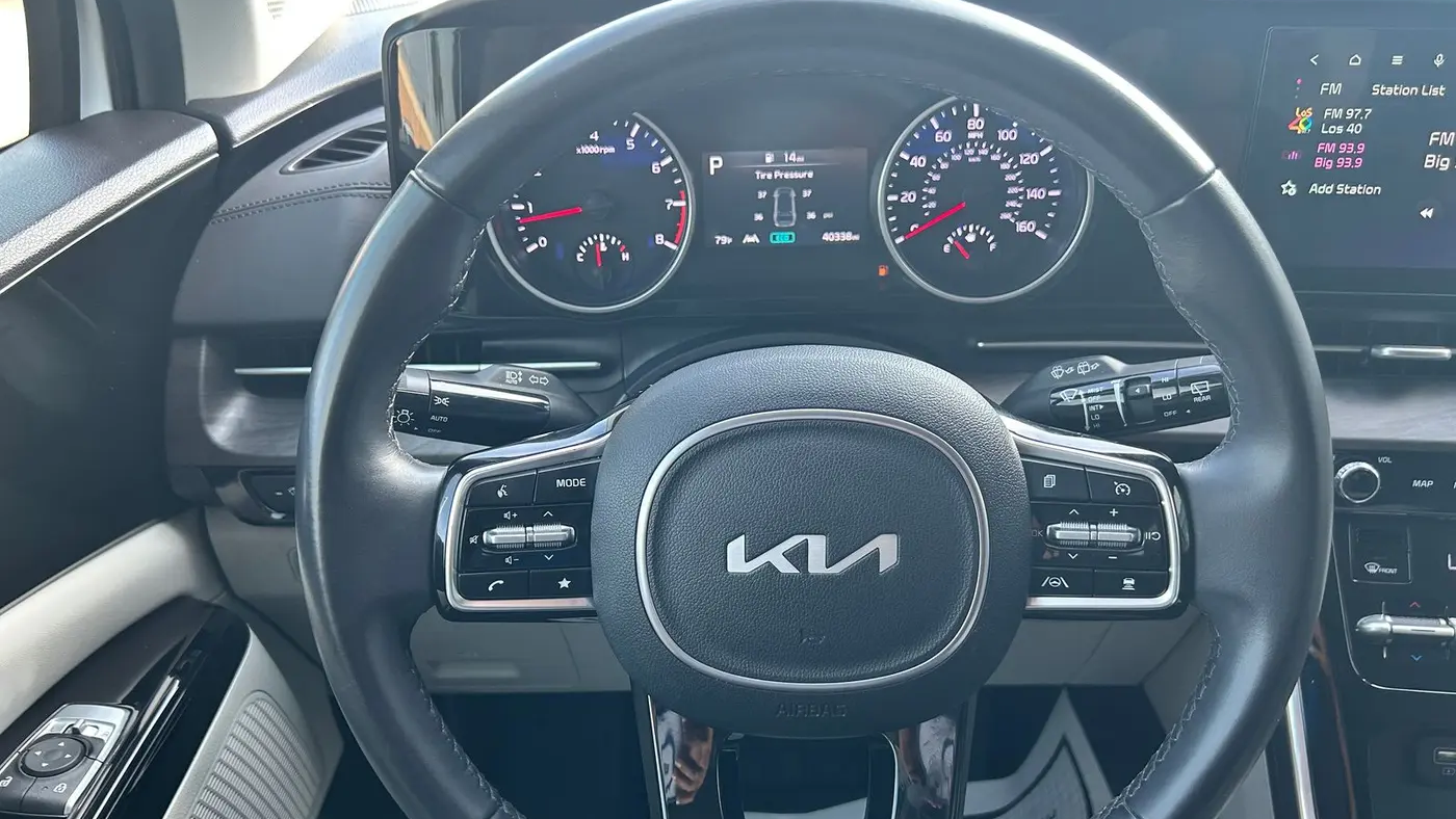 2024 Kia Carnival EX