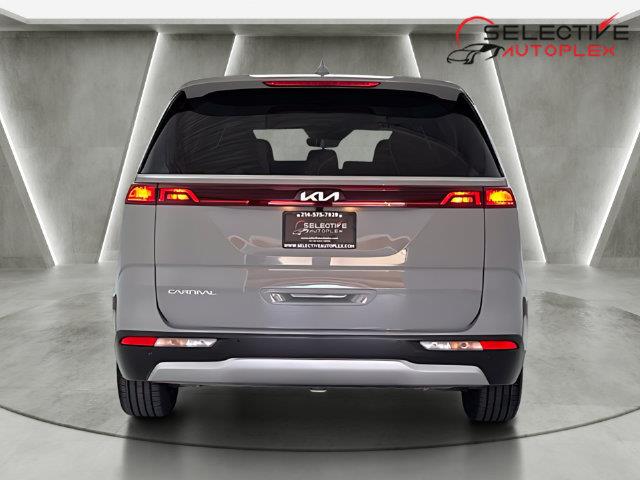 2024 Kia Carnival - $26,996