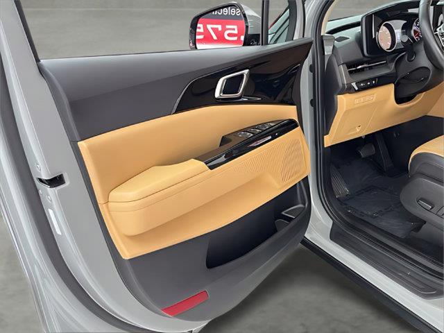 2024 Kia Carnival - $26,996