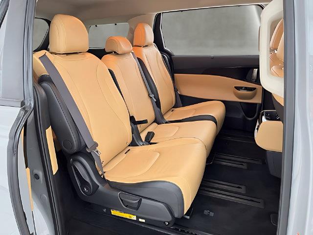 2024 Kia Carnival - $26,996