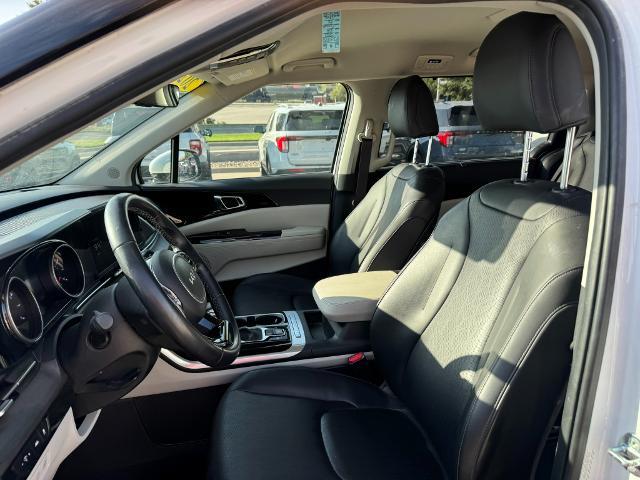 2023 Kia Carnival - $29,989