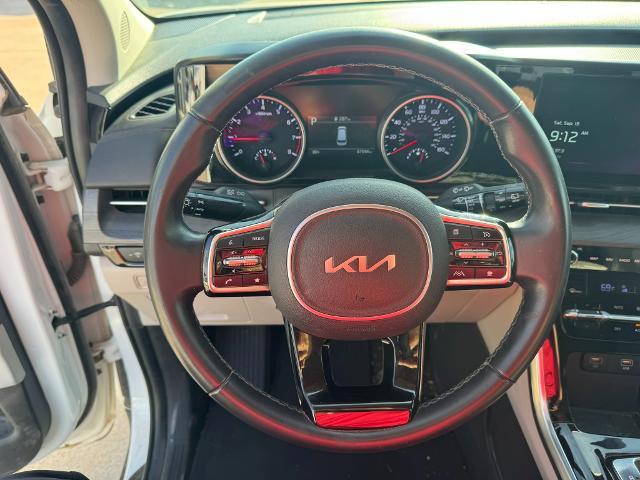 2023 Kia Carnival - $29,989