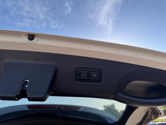 2023 Kia Carnival - $29,989