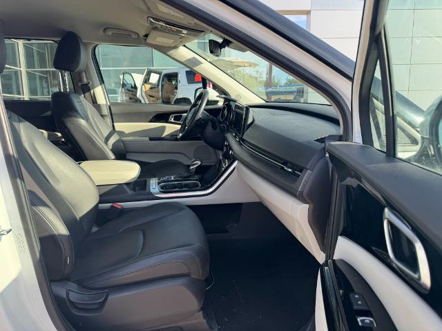 2023 Kia Carnival - $29,989