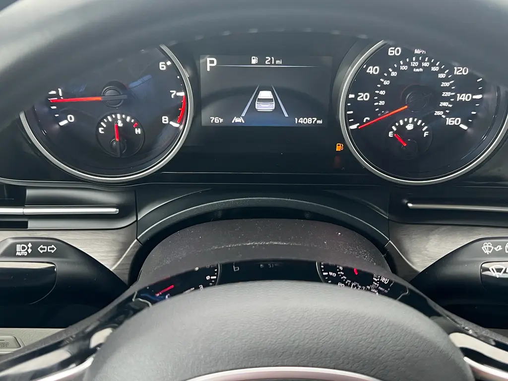 2023 Kia Carnival - $31,999