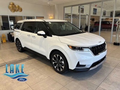 Photo of a 2024 Kia Carnival EX 4DR Mini-Van for sale