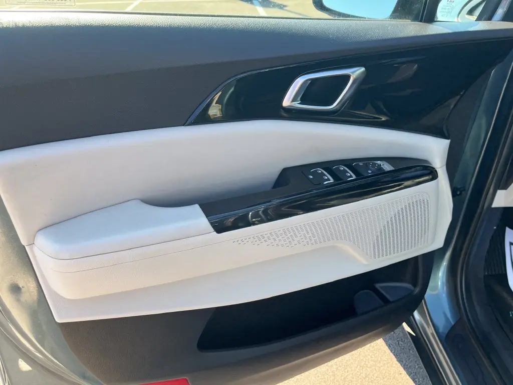 2024 Kia Carnival - $31,994