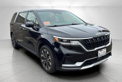 Photo of a 2024 Kia Carnival EX 4DR Mini-Van for sale