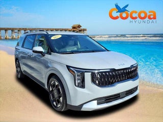 2025 Kia Carnival with Ceramic Silver Exterior