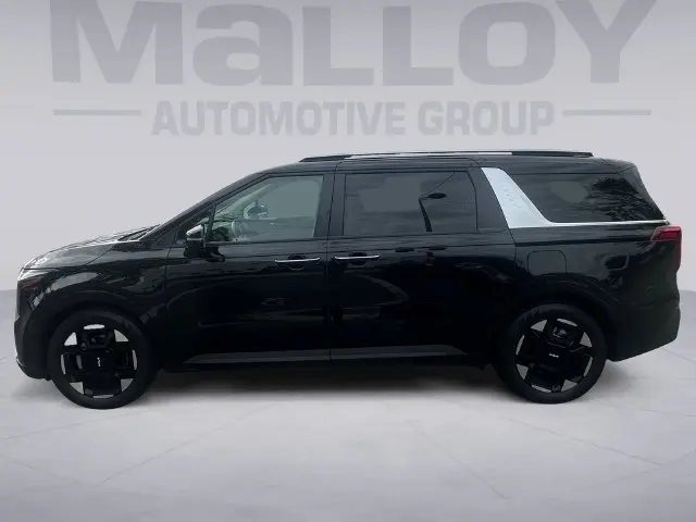 2026 Kia Carnival - $37,500