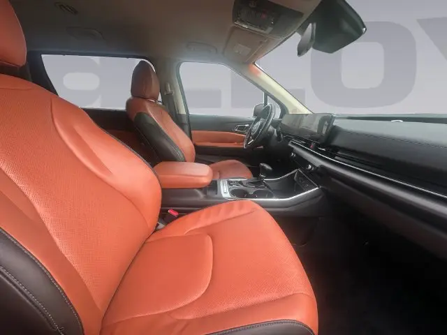 2026 Kia Carnival - $37,500