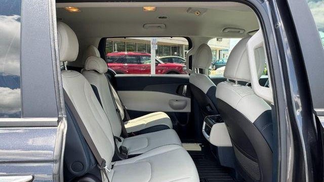 2025 Kia Carnival EX