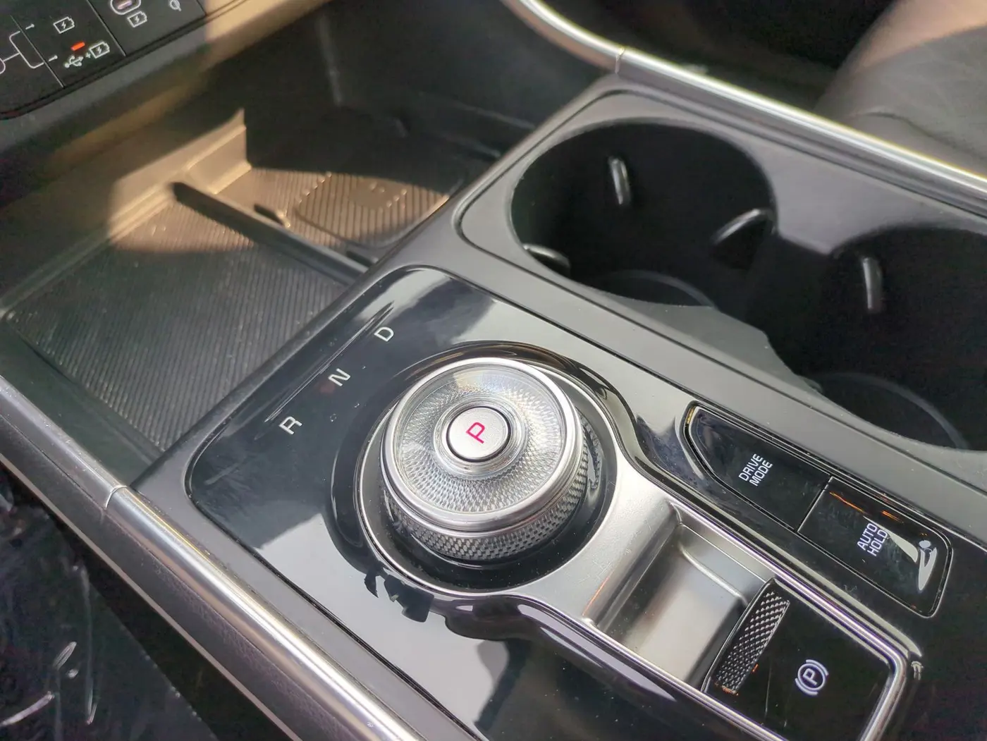 2025 Kia Carnival - $36,500