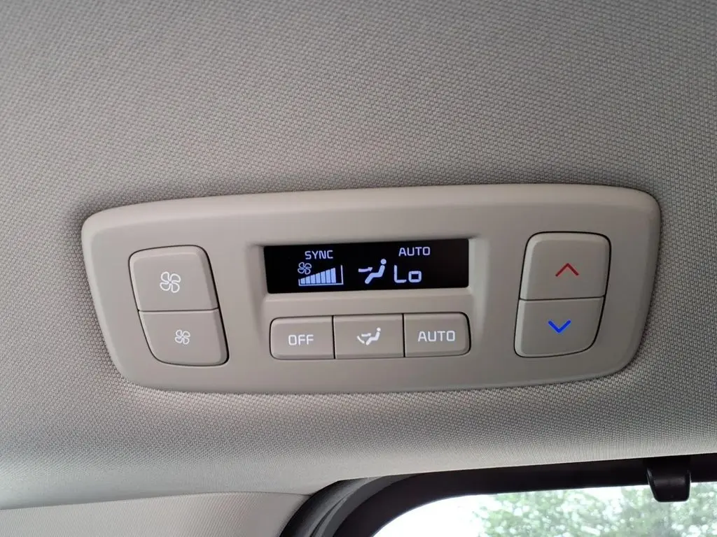 2026 Kia Carnival - $41,650