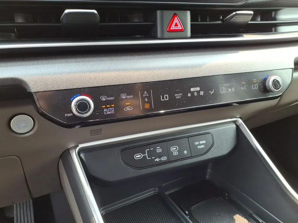 2026 Kia Carnival - $41,650
