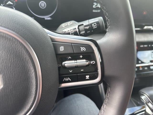 2024 Kia Carnival - $33,756