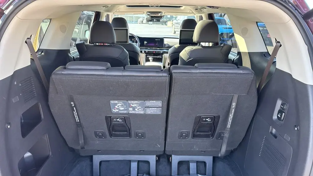 2024 Kia Carnival SX Prestige
