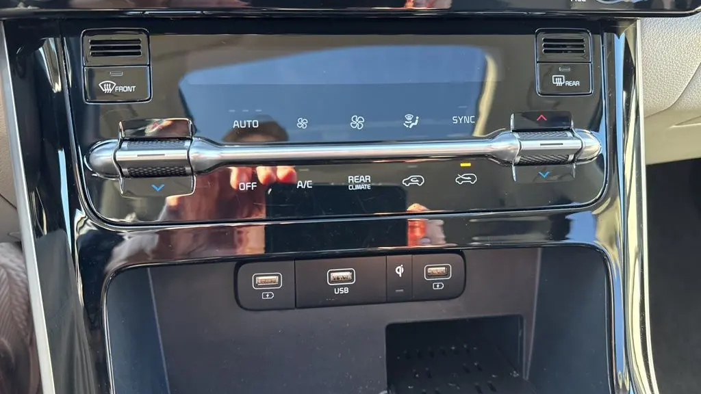 2024 Kia Carnival SX Prestige