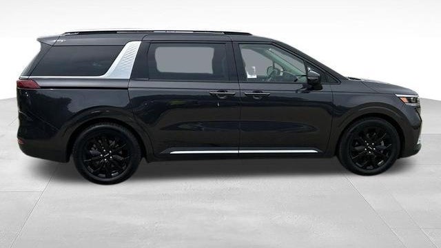 2024 Kia Carnival SX