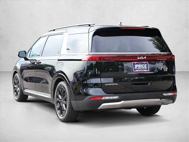 2023 Kia Carnival - $31,612