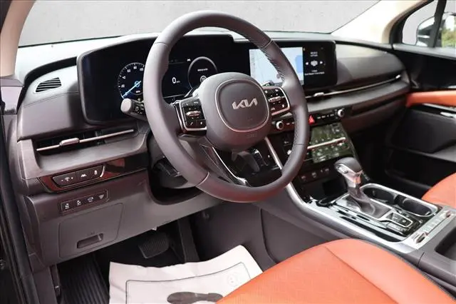 2023 Kia Carnival - $31,612