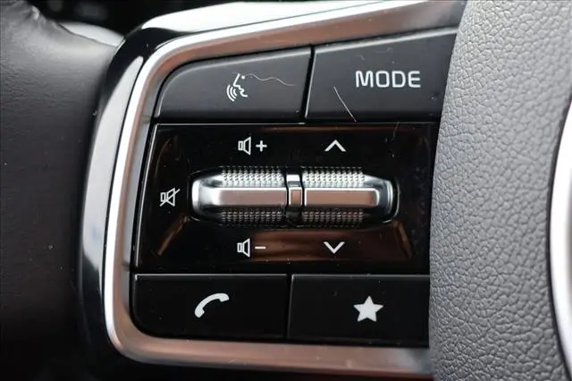 2023 Kia Carnival - $31,612