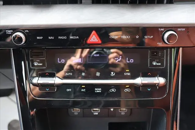 2023 Kia Carnival - $31,612